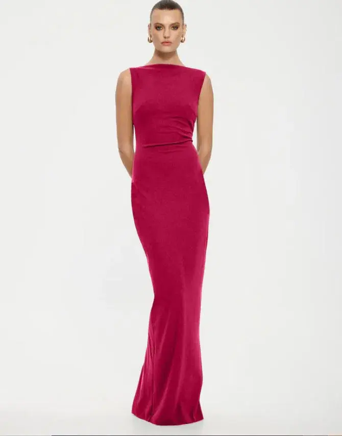 Effie Kats Verona Gown in Raspberry Size XS/6 - Image 1
