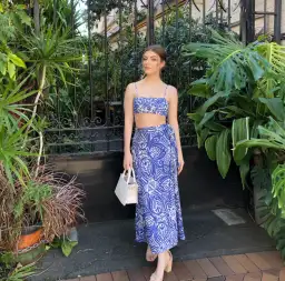 Pombeline Set size 8 for rent on The Volte - image 1