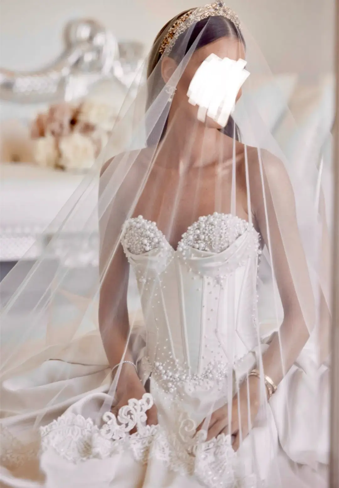 Pallas Couture - Bespoke wedding dress for rent on The Volte - main image