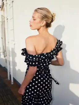 Realisation Par The Minnie size 8 Black for rent on The Volte - image 3