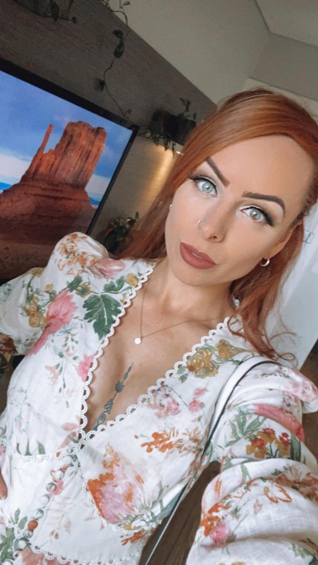 Zimmermann Heathers Linen Playsuit Garden Floral Size 1 / AU 10 for rent on The Volte - main image