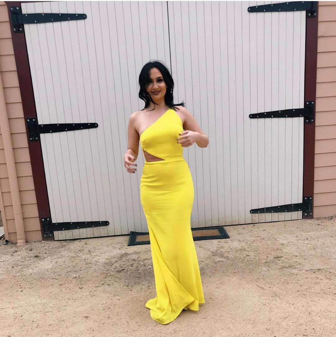 Alex Perry Serena Gown Yellow Size 8 for rent on The Volte - main image