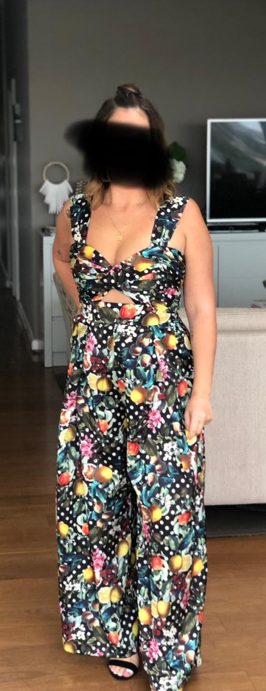 How to love me longer for rent on The Volte - main image