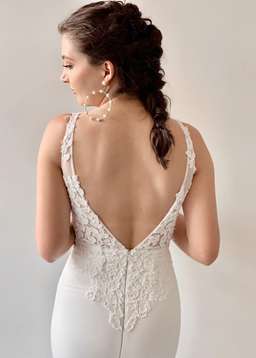 Freddie Gown for rent on The Volte - image 2