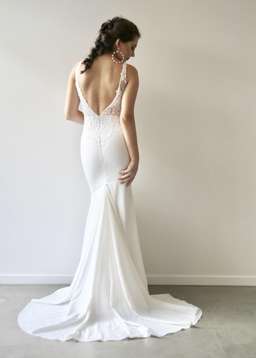 Freddie Gown for rent on The Volte - image 3