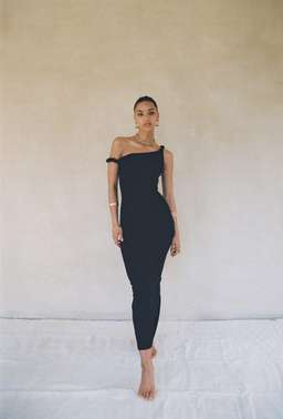 Johansen Long Poppy Dress Black Size 14 for rent on The Volte - image 1