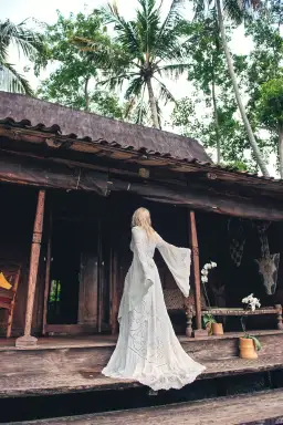 Spell and the Gypsy Gwendolyn Wrap Dress White Size 10 for rent on The Volte - image 6