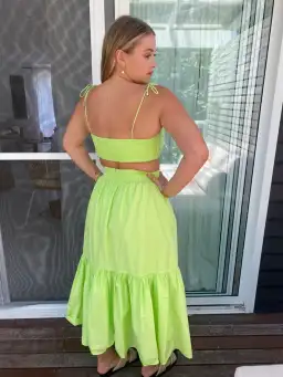 Steele Cameron & Austin Set Green Size 10 for rent on The Volte - image 3