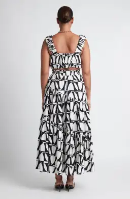 Sheike Heartbreaker Set Top & Skirt Print Size 10 and 8