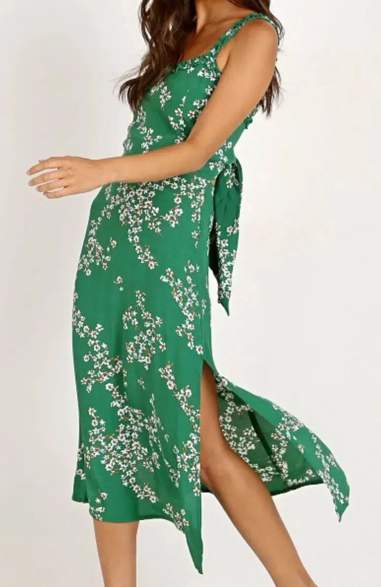 Faithfull the Brand Gizelle Dress Green Size 8 for rent on The Volte - main image