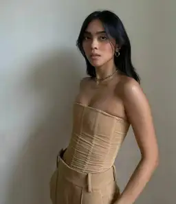 Are You Am I Sunniva corset for rent on The Volte - image 3