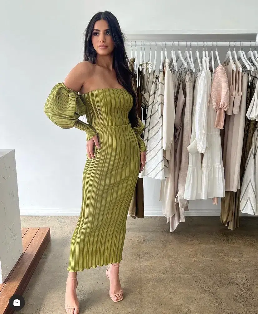 L’Idee Sirene Gown Green Size 12 - Image 4