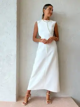 Camilla & Marc Hoxton Sleeveless Dress in Cream Size 6 for rent on The Volte - image 4