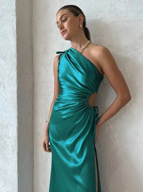 Sonya Moda Nour Maxi Dress Emerald Size 6 for rent on The Volte - main image