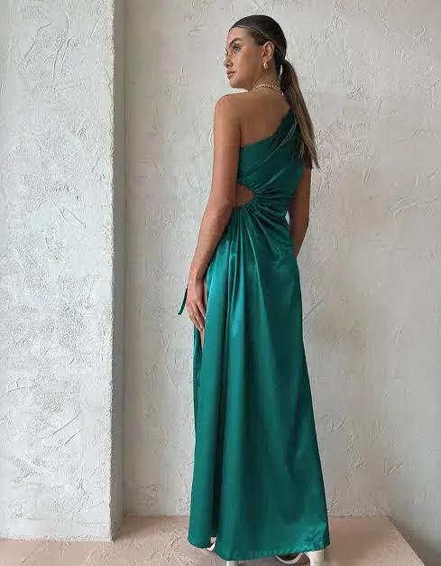 Sonya Moda Nour Maxi Dress Emerald Size 6 for rent on The Volte - main image