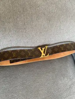 Louis Vuitton Belt 20mm Size 75 for rent on The Volte - image 2