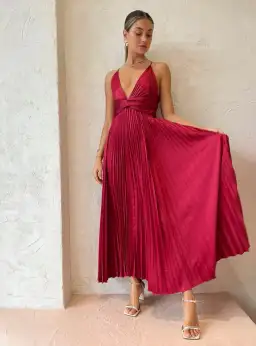 Issy Orla Dress in Berry Red Size 8 for rent on The Volte - image 4