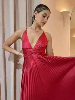 Issy Orla Dress in Berry Red Size 8 for rent on The Volte - image 5