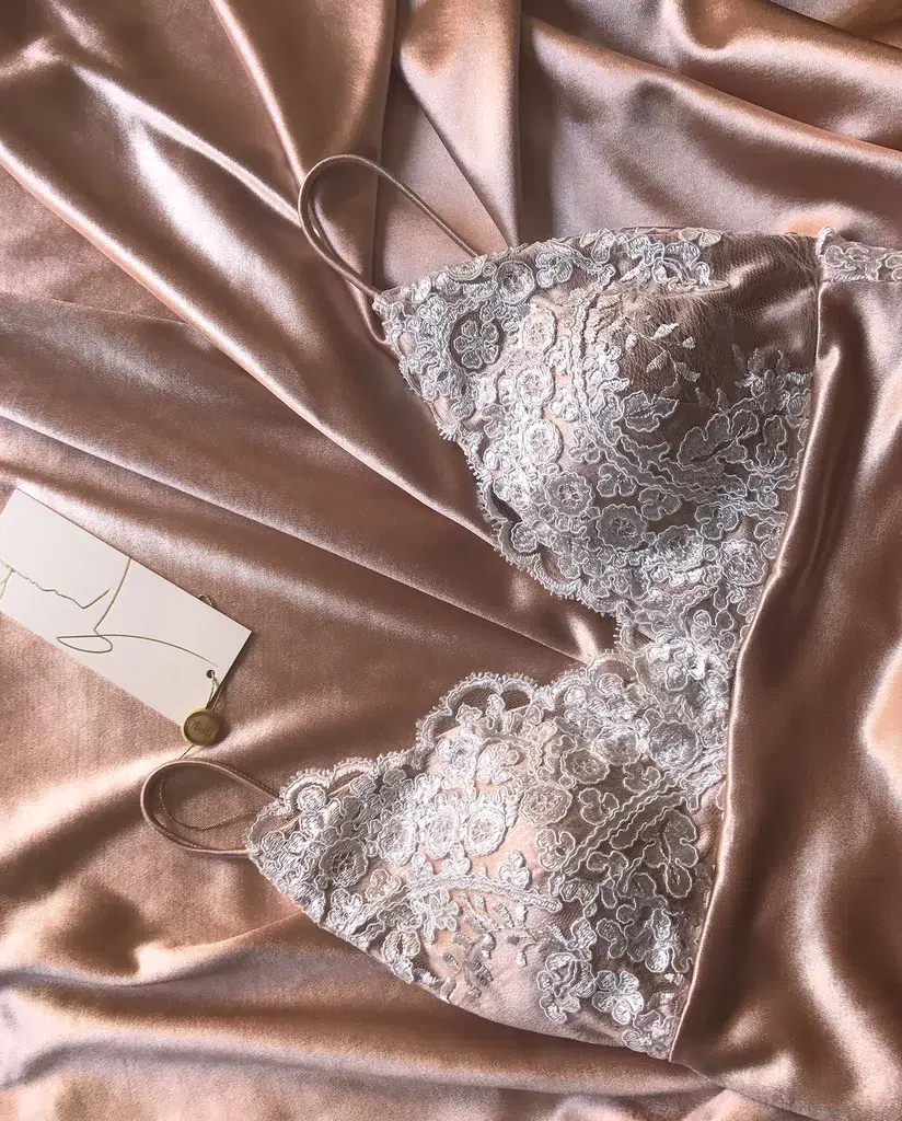 Gemeli Power Lady Mai Gown Blush Size S for rent on The Volte - main image