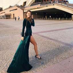 Elle Zeitoune Fontaine Emerald Sz 12 for rent on The Volte - image 5