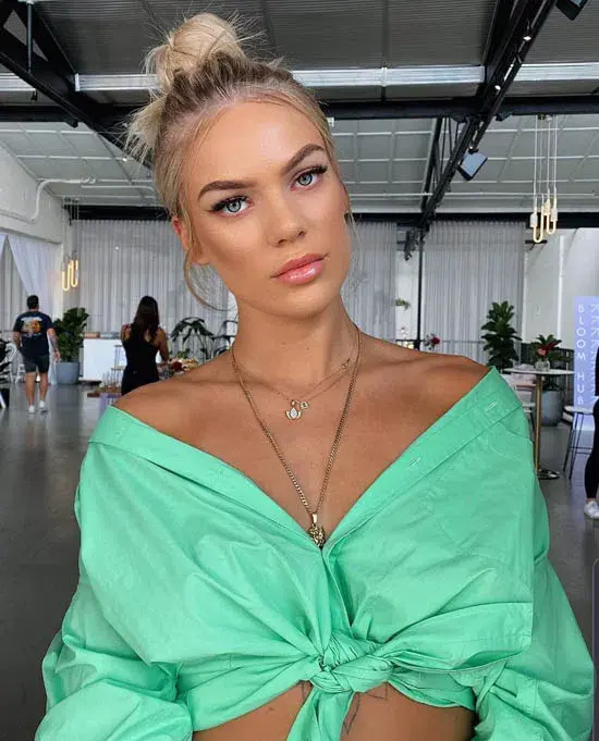 Balenciaga Printed Back Logo Cotton Poplin Shirt In Neon Green Size M/AU 8 for rent on The Volte - main image