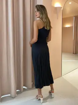 L’Idée Soiree One Shoulder Dress Black Size 8 for rent on The Volte - image 3