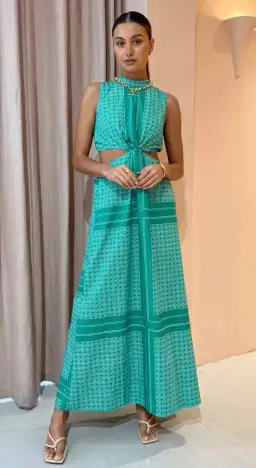 Roame Loren Maxi Dress in Roame Scarf Print Green
Size 2 / Au 10