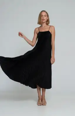 L'idee Ete Strappy Gown in Noir Black
 Size M / Au 10