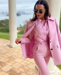 Leo Lin Dressage set Pink Size AU 6 for rent on The Volte - image 1