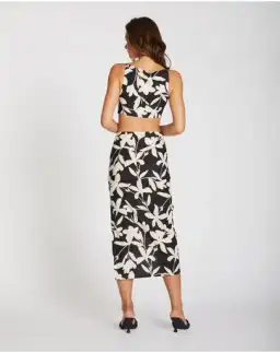 Lover Margot Linen Midi Dress Floral Size 10 for rent on The Volte - image 4