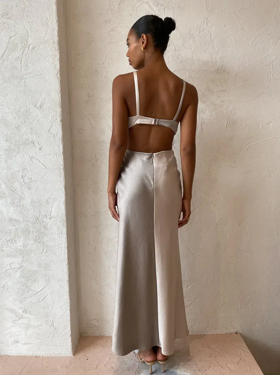 BEC & BRIDGE STONE MULTI FELIX V NECK MAXI DRESS - SIZE 10 AU/6 US(RRP $300 for rent on The Volte - main image