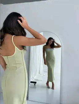 Paris Georgia Florian Dress Green Size AU 8 for rent on The Volte - image 3