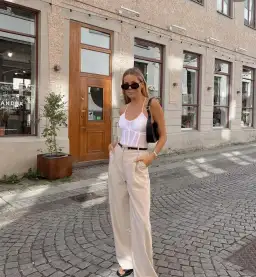 Viktoria and Woods Sigma Corset Bustier White Size 1 / AU 8 for rent on The Volte - image 2