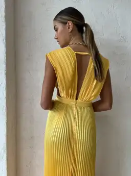 L'idée Gala Gown Canary Yellow Size AU 12 for rent on The Volte - image 6