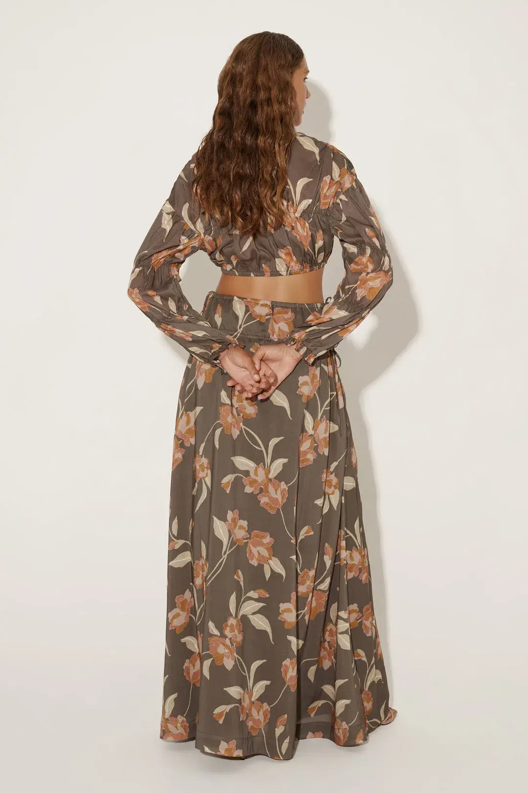 Hansen And Gretel Jourdan Top Charcoal Floral Size 6 + DE ROSSI SKIRT CHARCOAL FLORAL size 6 (SET) - Image 2