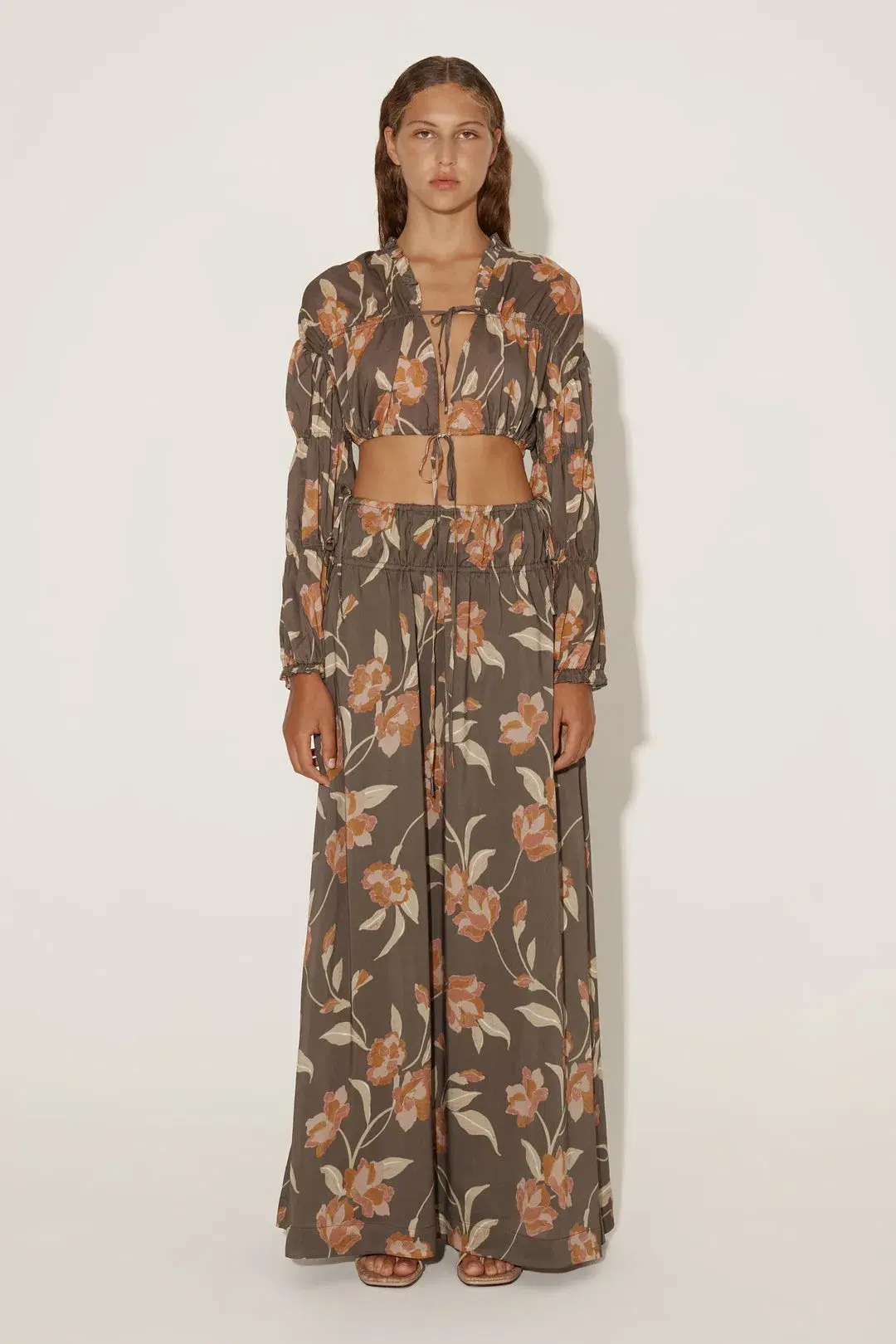 Hansen And Gretel Jourdan Top Charcoal Floral Size 6 + DE ROSSI SKIRT CHARCOAL FLORAL size 6 (SET) - Image 1