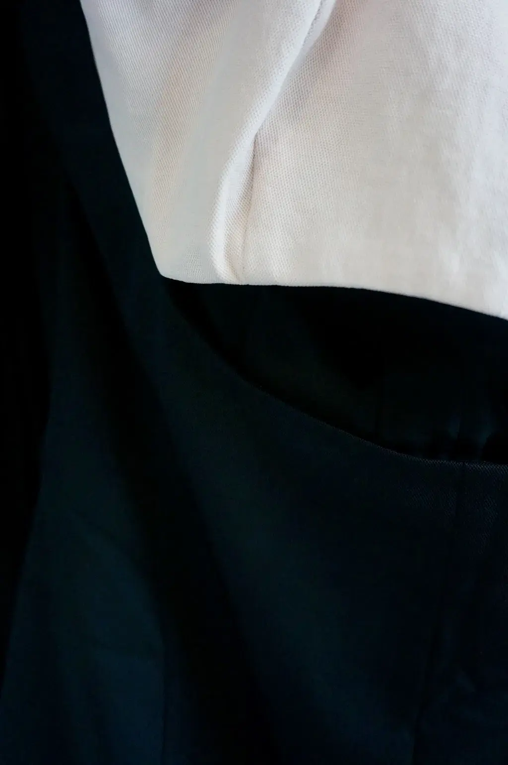 Auteur Talia Contrast Bust Dress Black & Shell Pink Size L/Au 12 for rent on The Volte - main image