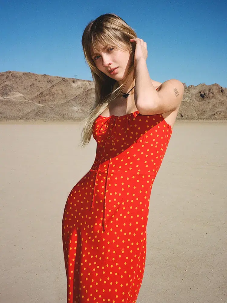 Realisation Par The Alba in Rossa Size M / Au 10 for rent on The Volte - main image