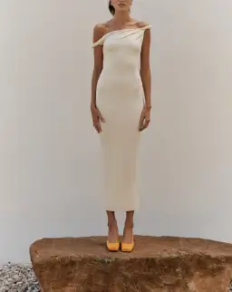 Johansen Official Poppy Gown Cream Size M / Au 10 for rent on The Volte - image 1