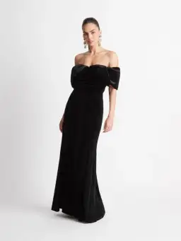 Sheike Vanity Velvet Gown Black Size 10
