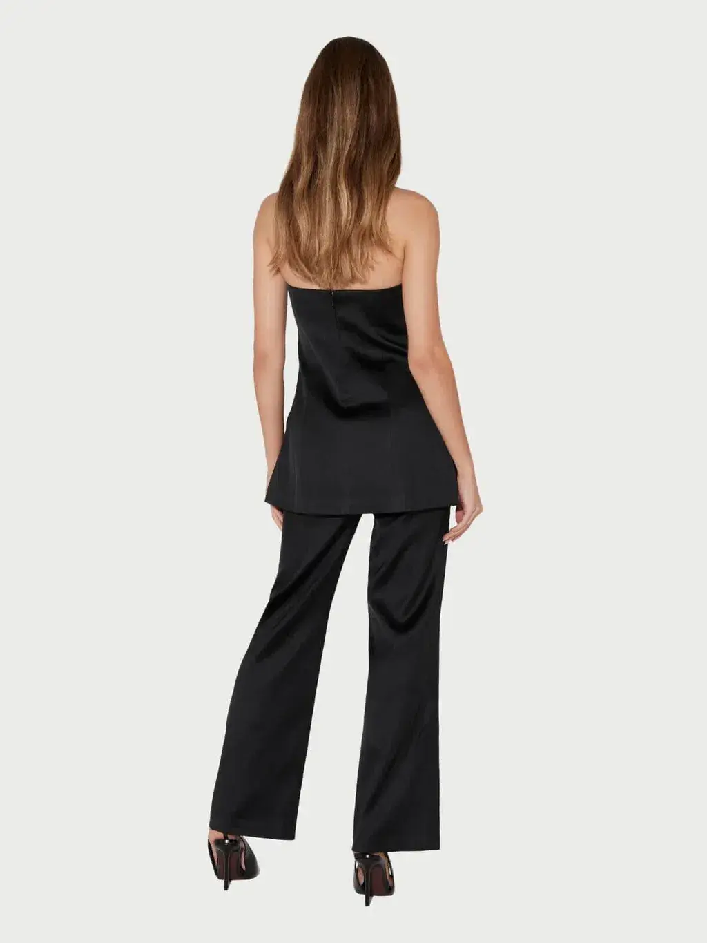 Hansen & Gretel Orsun Set Black Size 6 for rent on The Volte - main image