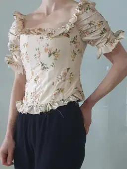 Brock Collection Tao Top Floral Size 6 for rent on The Volte - image 2