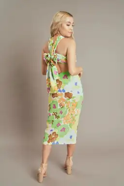 With Jean Naomi Set in Waterbabies Print Size M / AU 10 for rent on The Volte - image 2