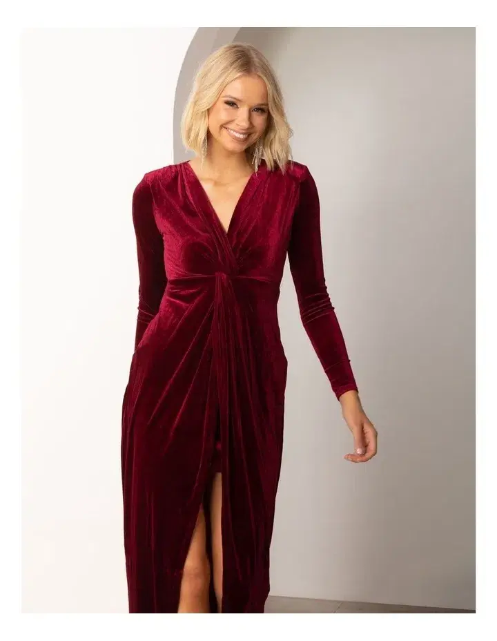 Pilgrim Lundi Dress Burgundy Velvet Size 10 for rent on The Volte - main image