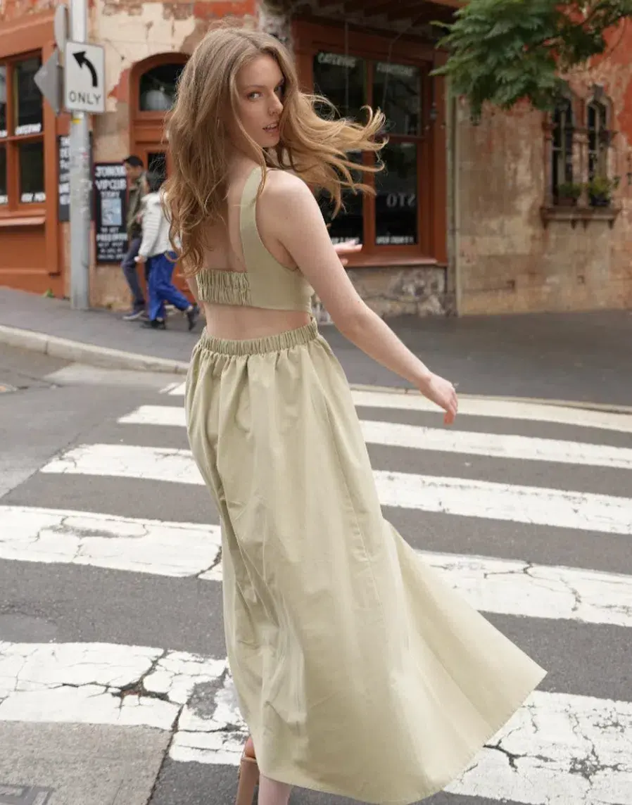 Pasduchas Blair Midi Dress Green Size 14 for rent on The Volte - main image