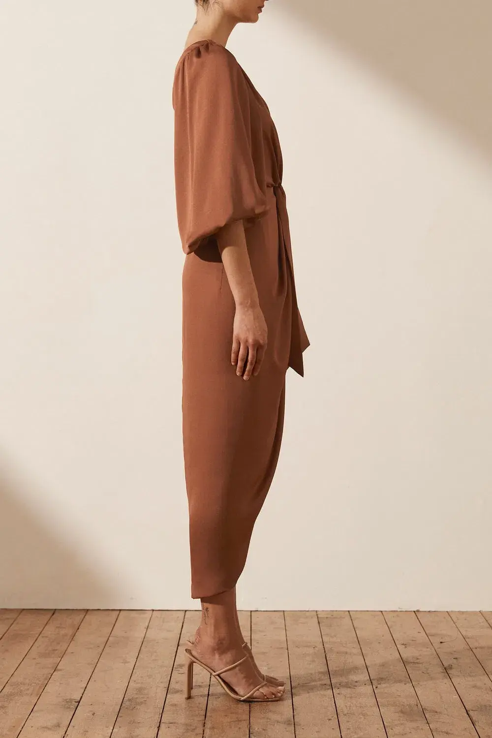 Shona Joy Luxe Tie Front One Shoulder Midi Dress in Mocha Size XS / AU 6 - Image 4
