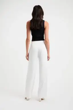 Kookai Oyster Low Rise Pant White Size 34 / AU 6 for rent on The Volte - image 2