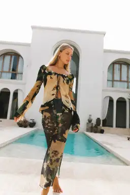 Isabelle Quinn Adeline Blouse & Marilyn Skirt Set Midnight Floral Size 8 for rent on The Volte - image 1