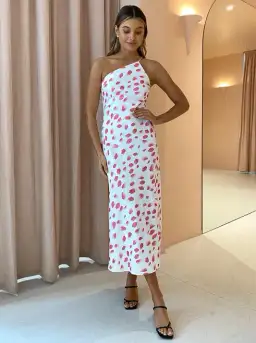 Significant Other Penny In Rose Petal Size 6 for rent on The Volte - image 3