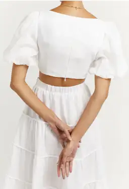 DISSH Aisle Linen Tier Long Skirt and Vienna Linen Curved Crop Top Set White Size 6 AU for rent on The Volte - image 4